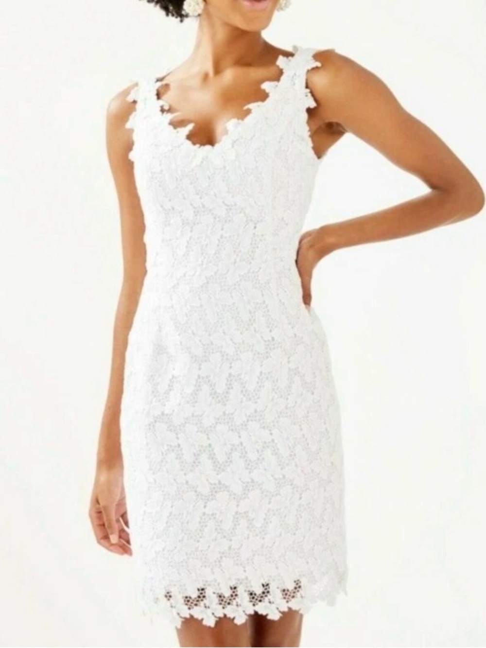 White Lace V-Neck Sleeveless Sheath Dress